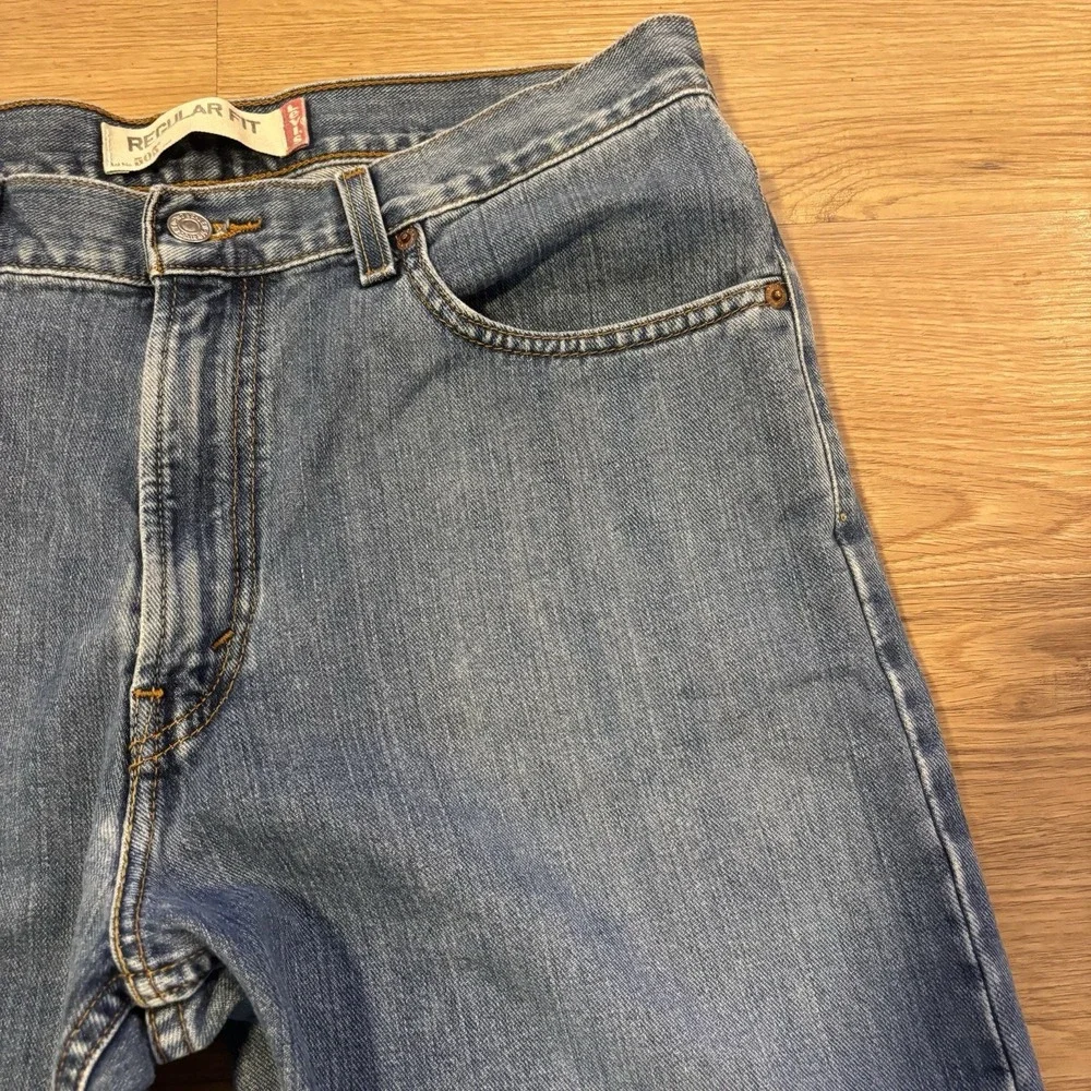 Levis preowned good